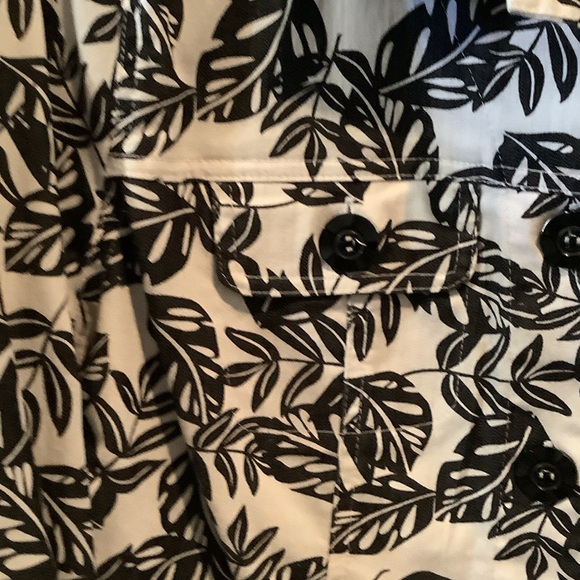 Leaf Print Women's Jacket - Picture 4 of 10